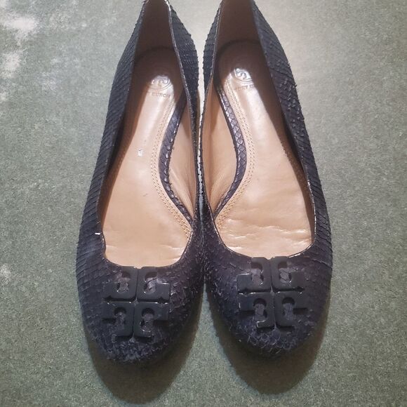 Tory Burch Georgia snake embossed blue flats sz 7.5 - Picture 1 of 7